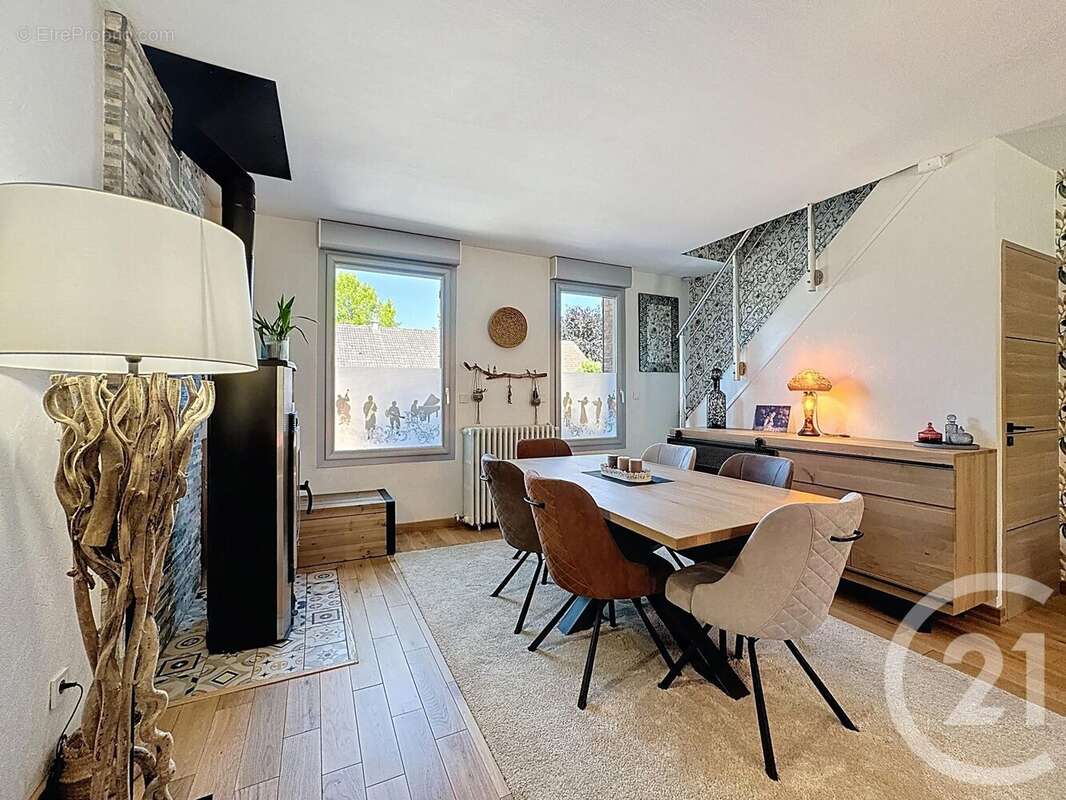 Maison à MENESTREAU-EN-VILLETTE