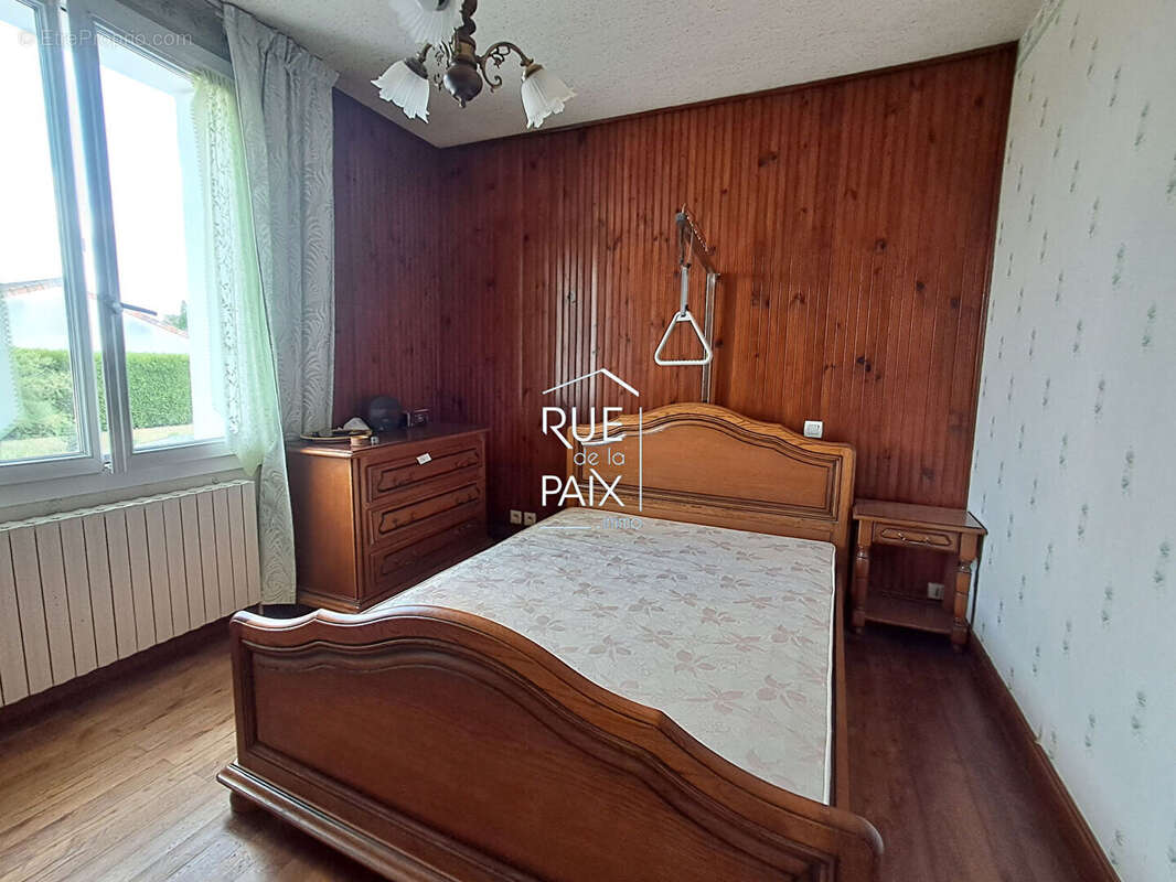 Maison sur sous sol avec grand terrain et double garage à Availles-en-Châtellerault - photo 15