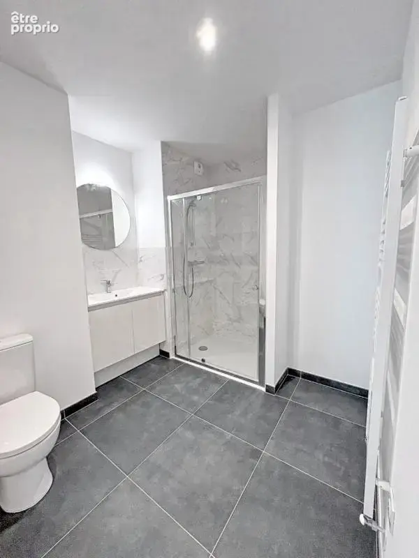 Appartement NEUF AVRILLE 4 pièce(s) - photo 7