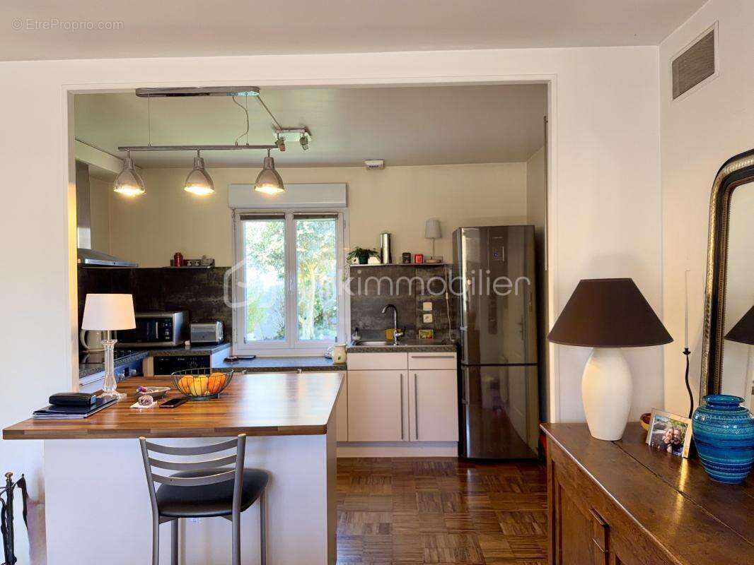 Maison à AZAY-SUR-CHER