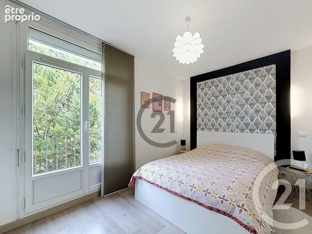 Appartement 75 m² à Saint-Andre-Les-Vergers  - photo 10