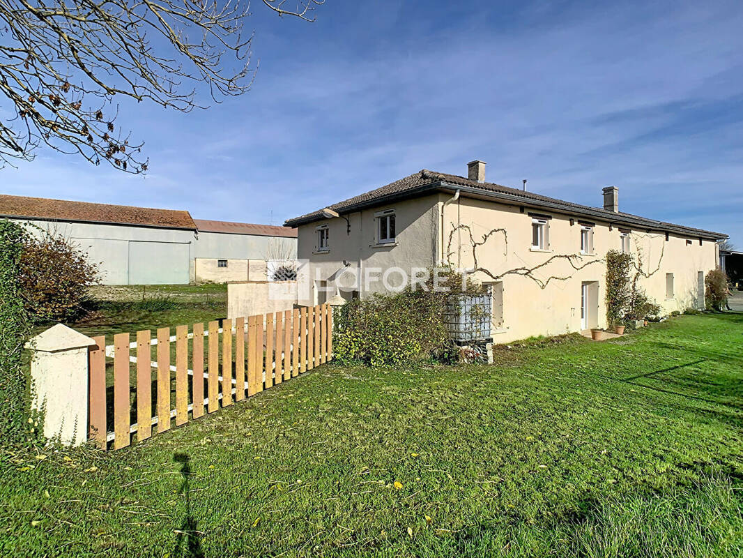 Maison à LA CROIX-EN-CHAMPAGNE