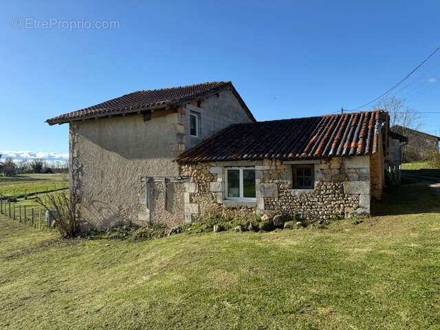 Maison à SAINT-PRIVAT-DES-PRES