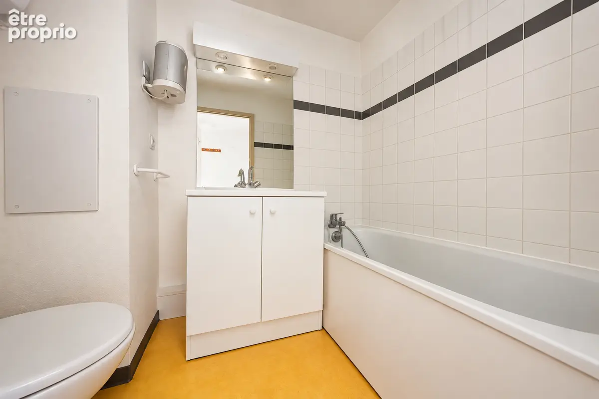 T1 libre de 19,30m² avec parking - Villeurbanne La Doua - photo 3