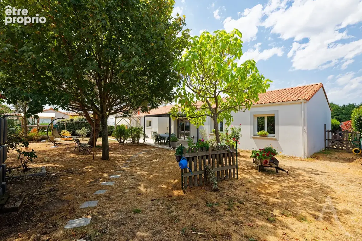 Maison à MONTAIGU