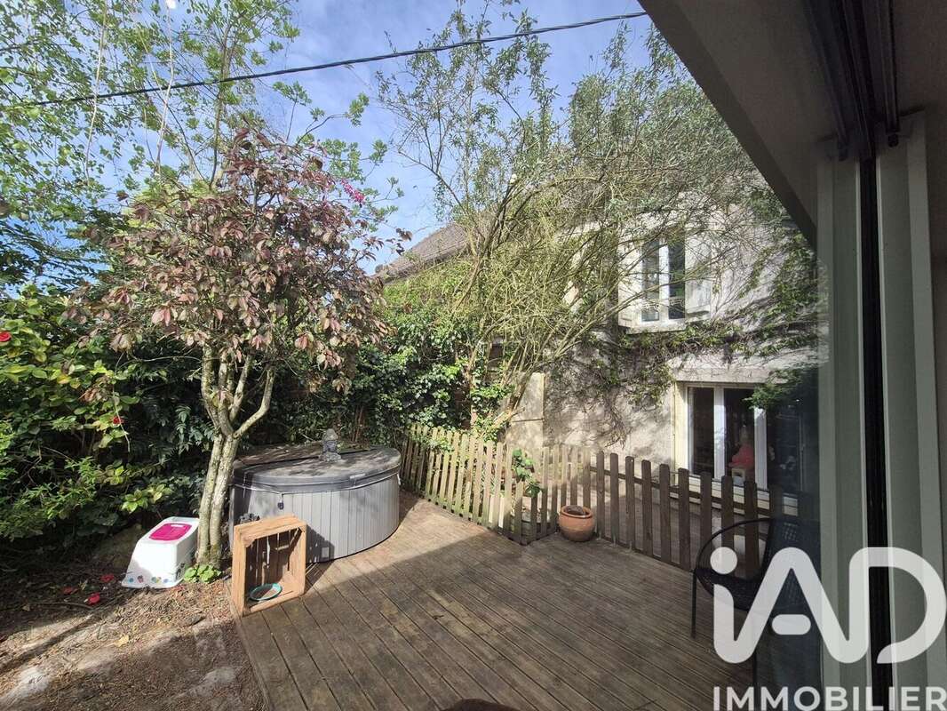 Maison 130 m² à Montceaux-Les-Meaux  - photo 6