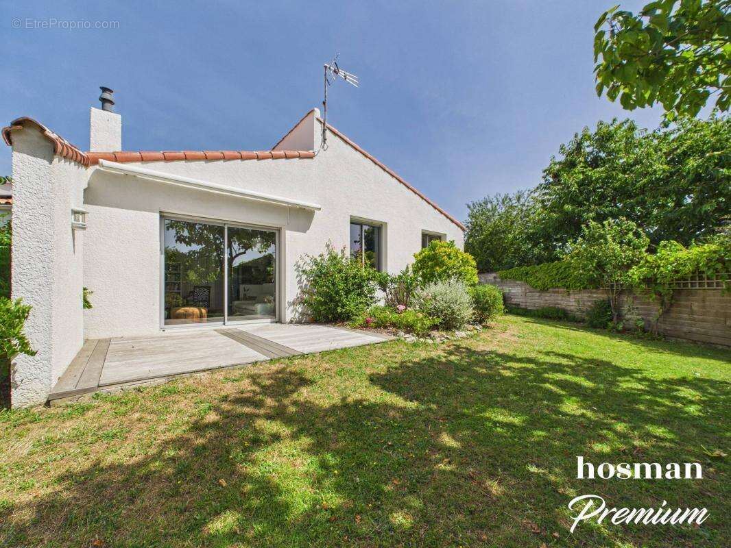 Maison à DOMPIERRE-SUR-MER