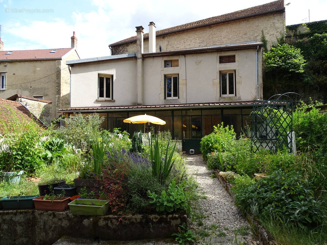 Maison à CHATILLON-SUR-SEINE