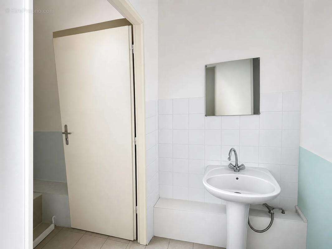 Immeuble de 7 pièces de 179 m² à Bourbonne-les-Bains - photo 8