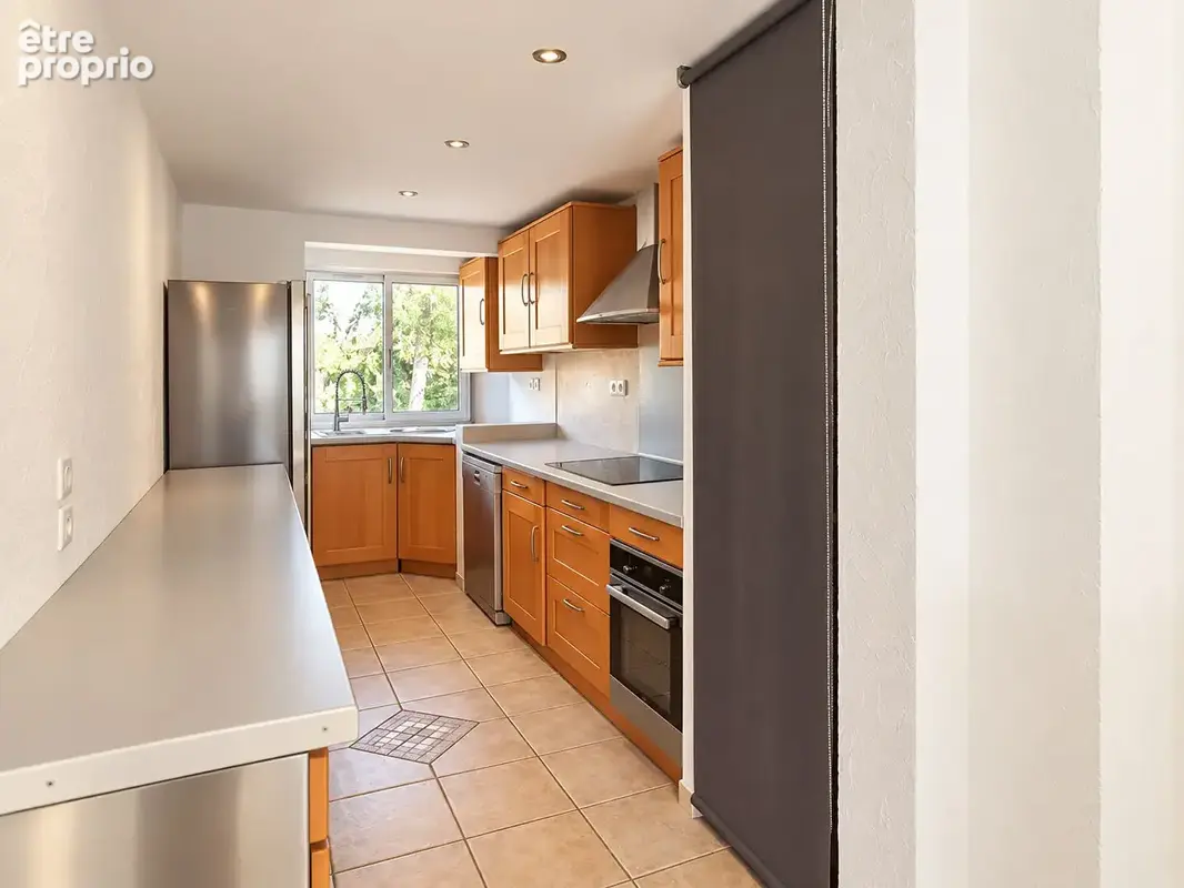 * Exposition Sud - Vue Pinède * APPARTEMENT 3 Pièces avec 2 Chambres *  Parking privé + Cave (83430) SAINT MANDRIER SUR MER * - photo 5