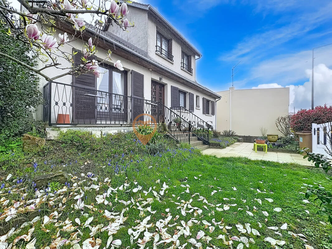 Maison à DEUIL-LA-BARRE