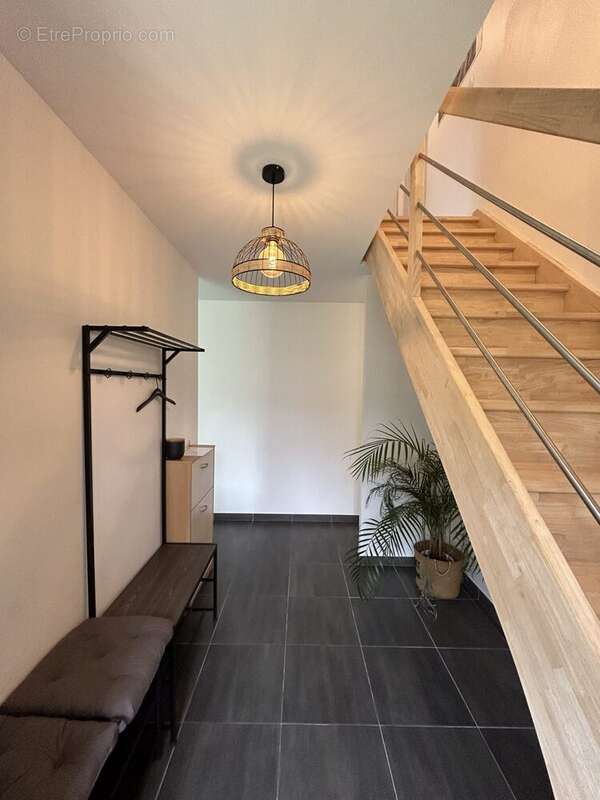 Maison à LA CHAPELLE-SAINT-MESMIN