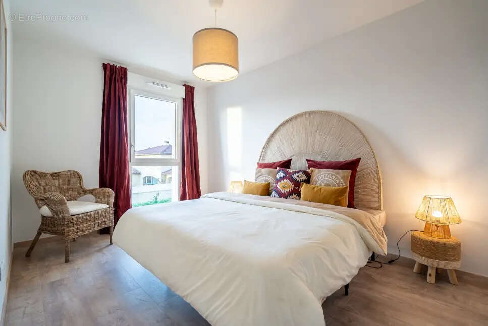 Appartement à LENTILLY