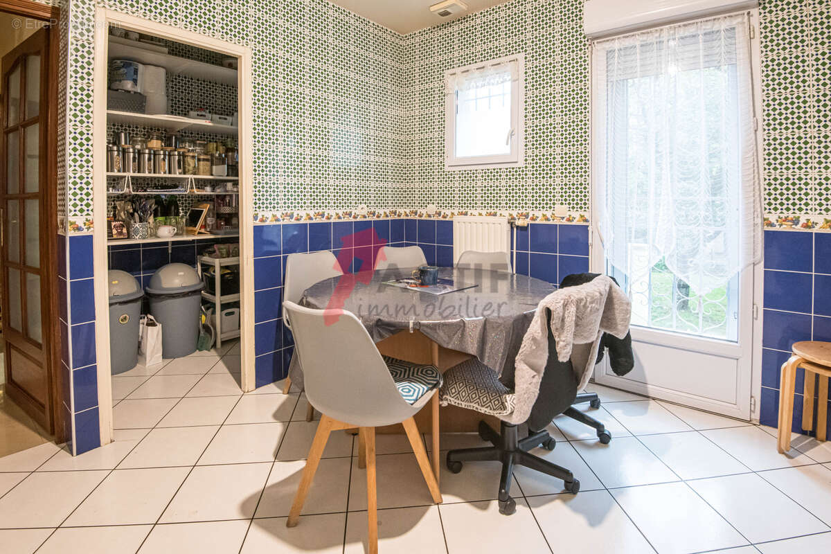 Maison à FLEURY-MEROGIS