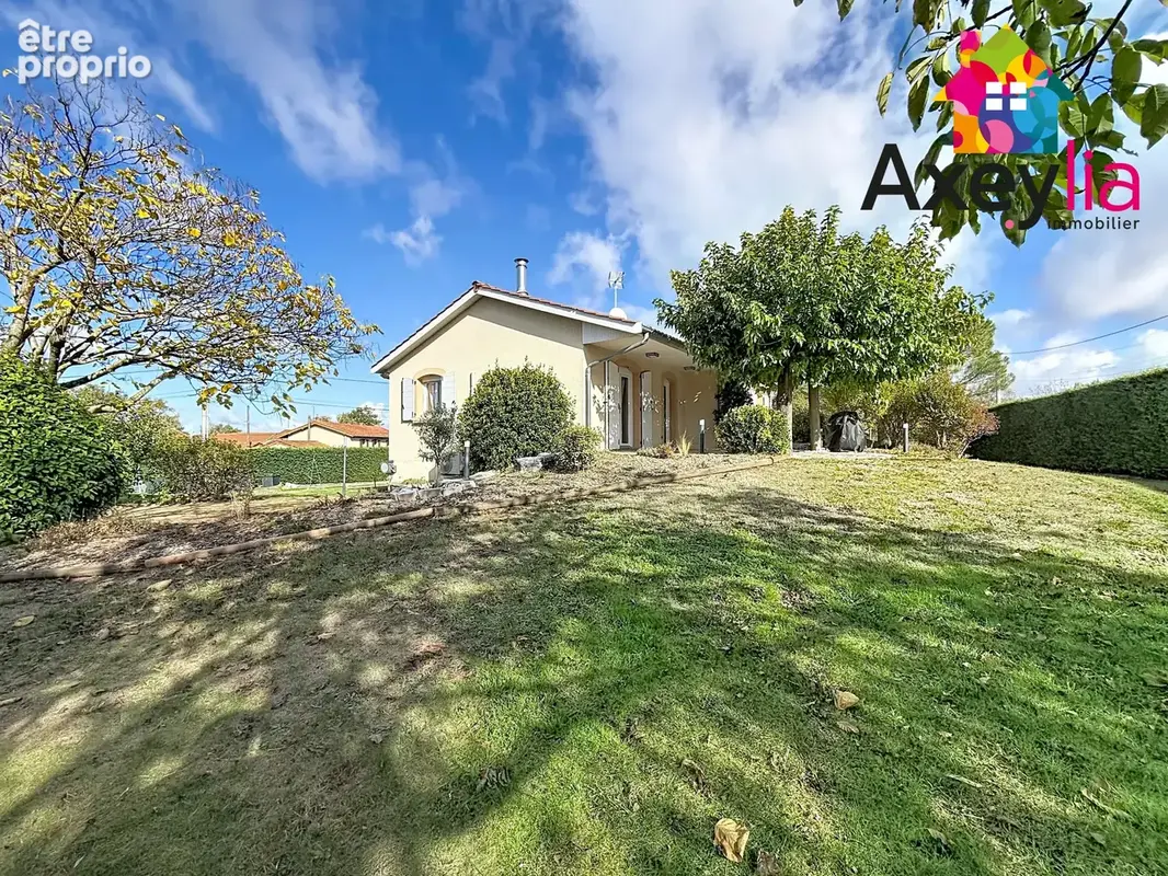 A vendre - virigneux - maison familiale de plain-pied avec sous-sol aménagé, grand terrain arboré et piscine h - photo 9