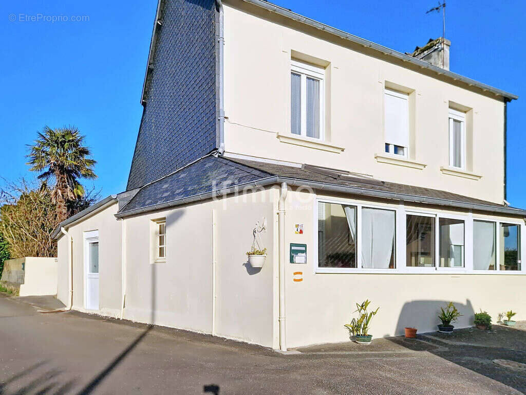Maison à DINEAULT