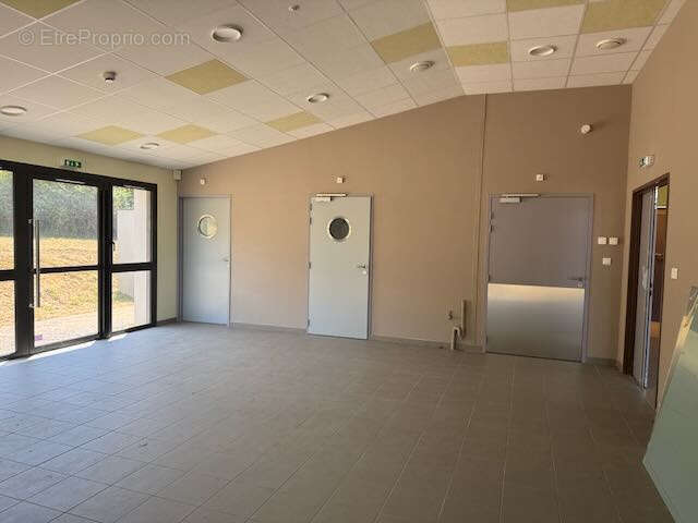 Commerce à SAINTE-HERMINE