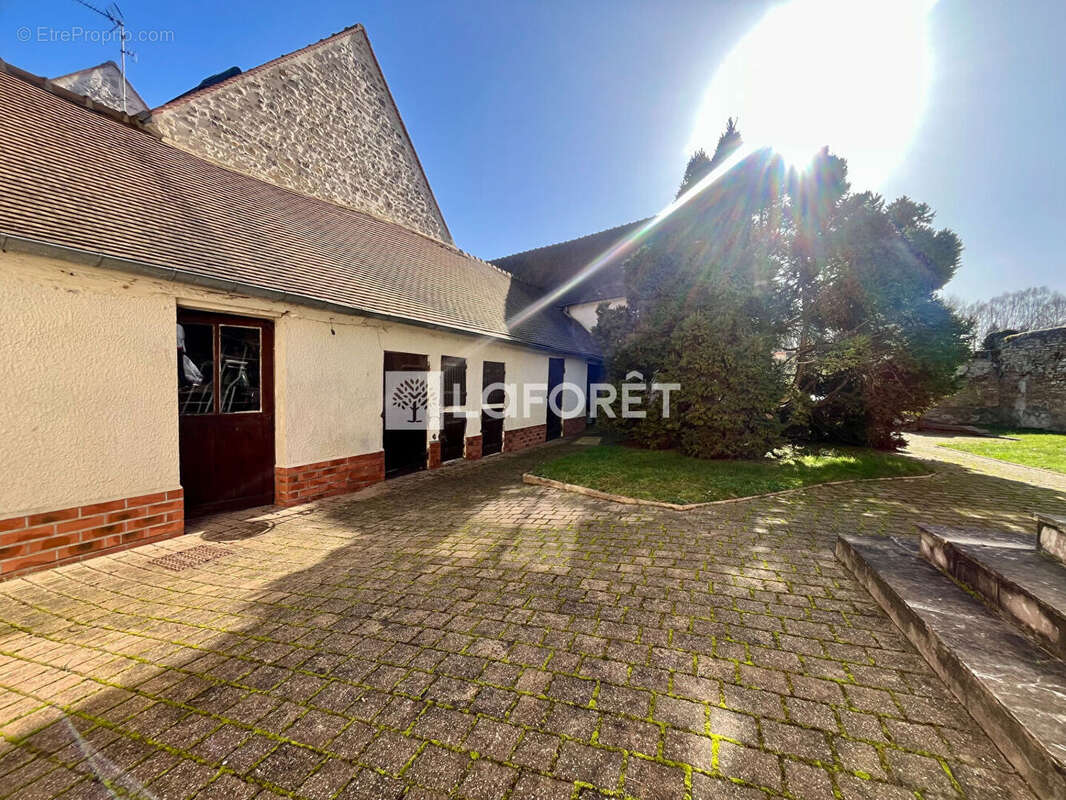 Maison Hondainville 5 pièce(s) 127 m2 - photo 3