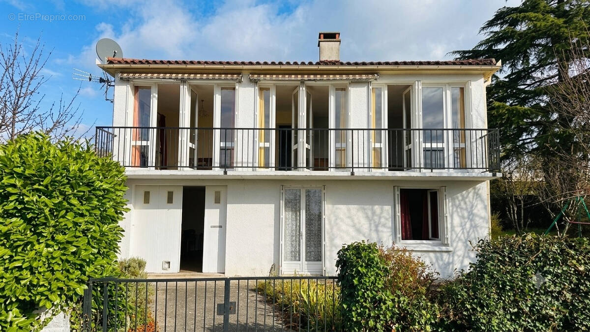 Maison à FIGEAC