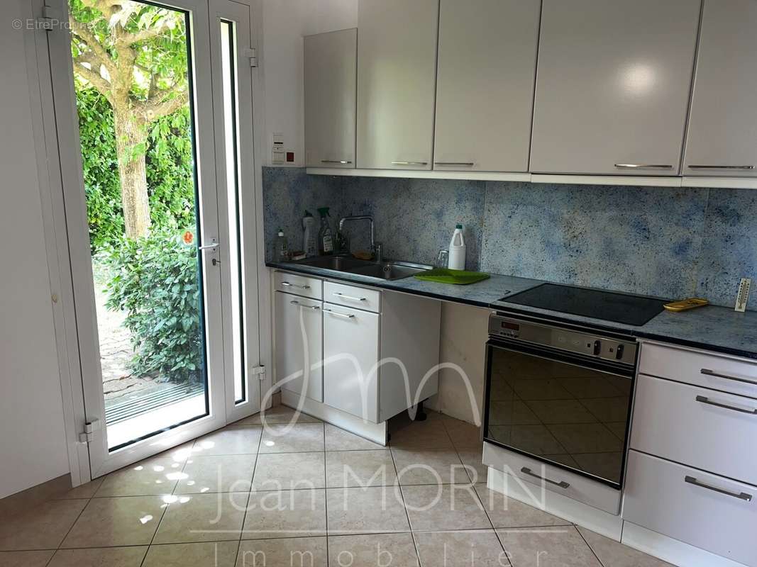 Maison à ROMANS-SUR-ISERE