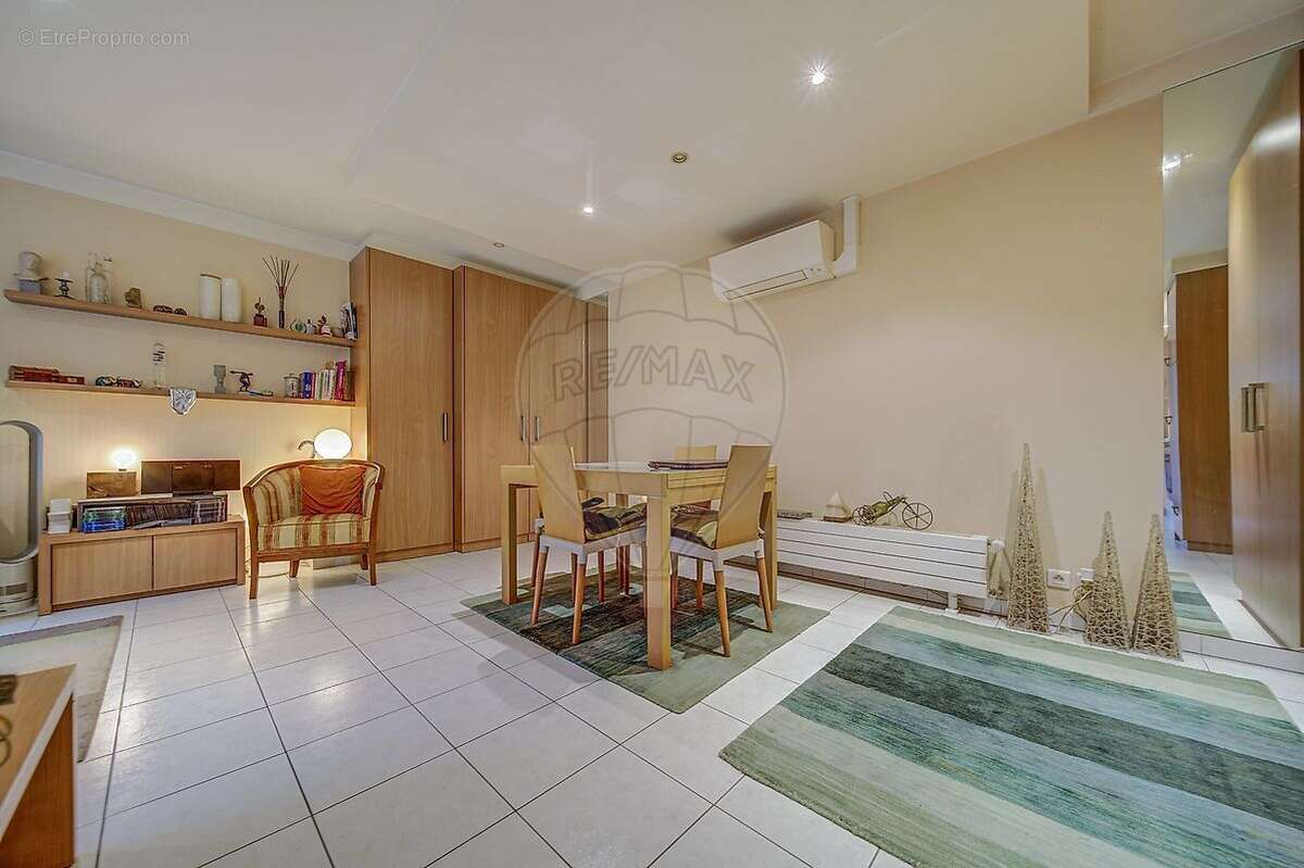 Appartement à ARS-SUR-MOSELLE