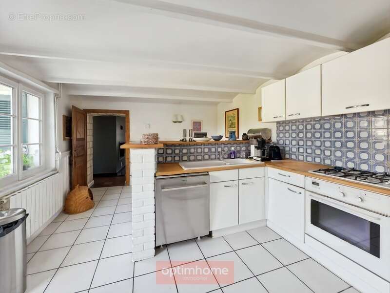 Propriete 273 m² 6 chambres jardin expo sud - photo 11