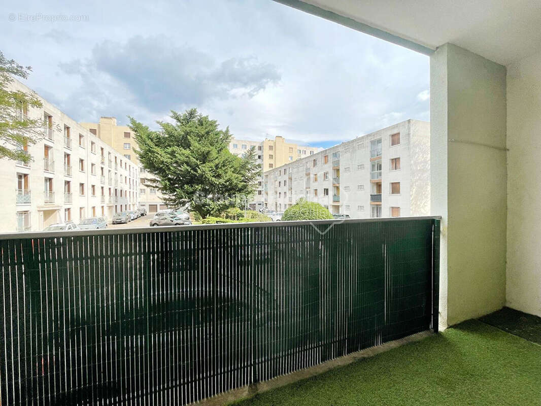 À vendre : Appartement T3 de 69 m2 lumineux avec balcon - Proche centre-ville - photo 9