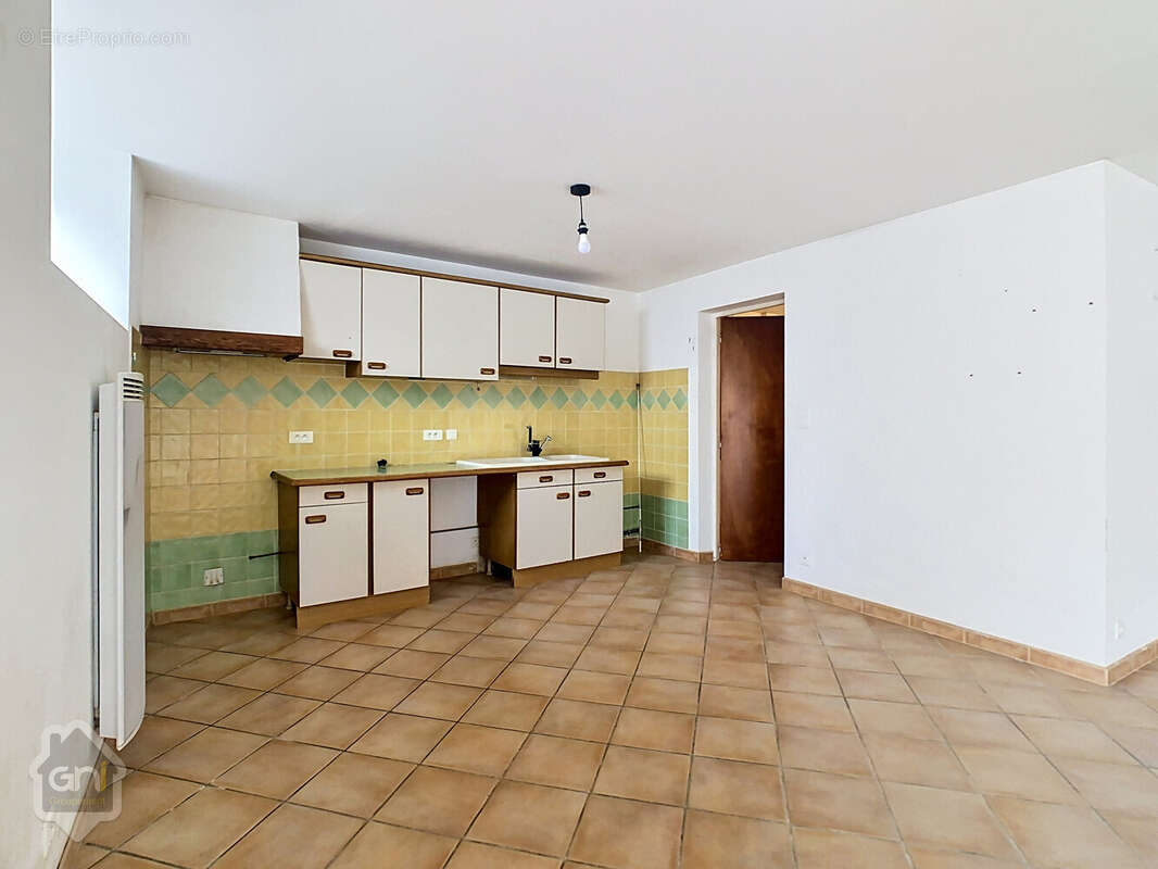 Maison de Village avec cour et terrasse - photo 5