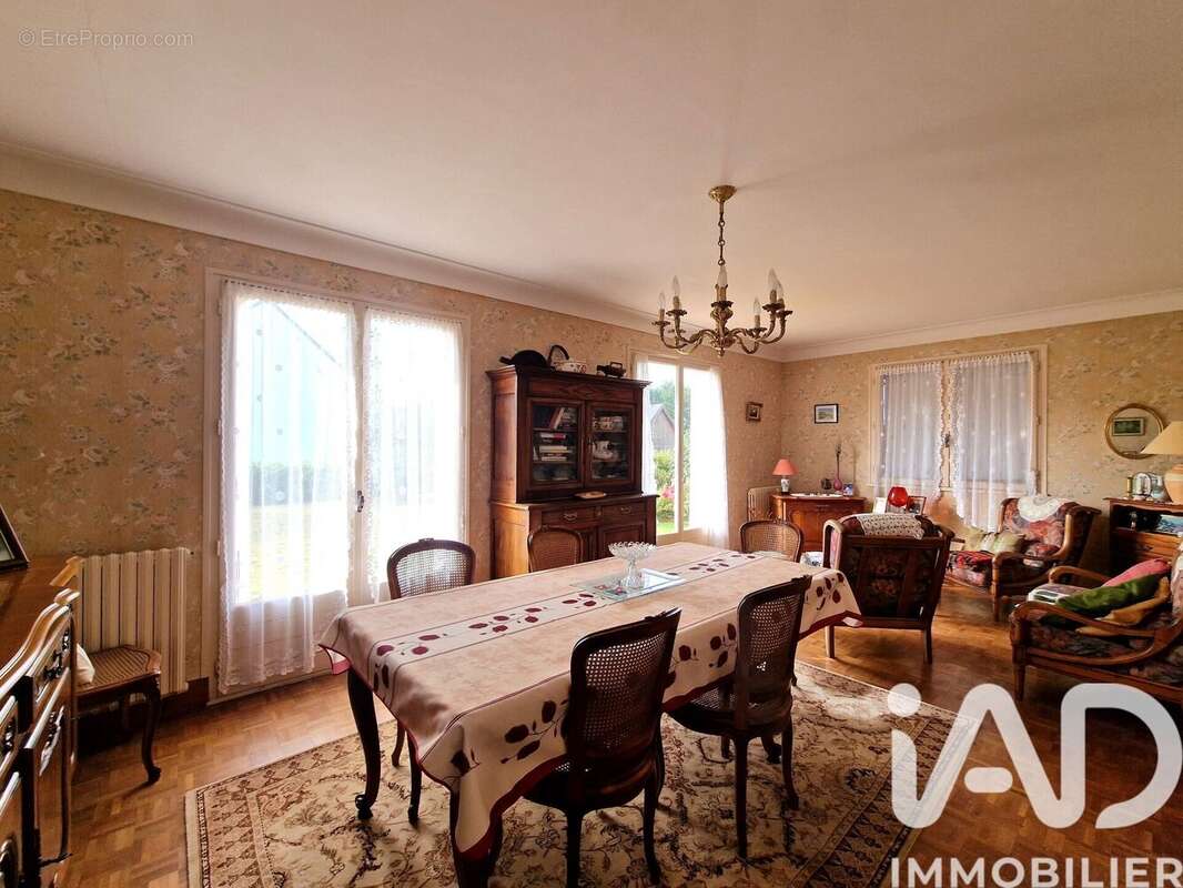 Photo 5 - Maison à GUISCRIFF