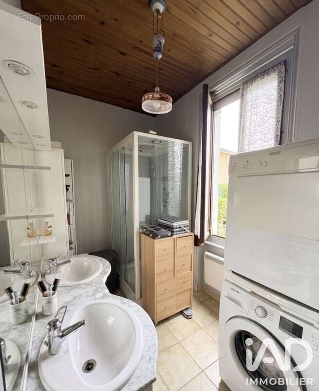 Maison 130 m² à La Tour-Du-Pin  - photo 5
