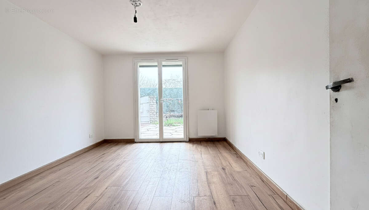 Maison à MONTPON-MENESTEROL