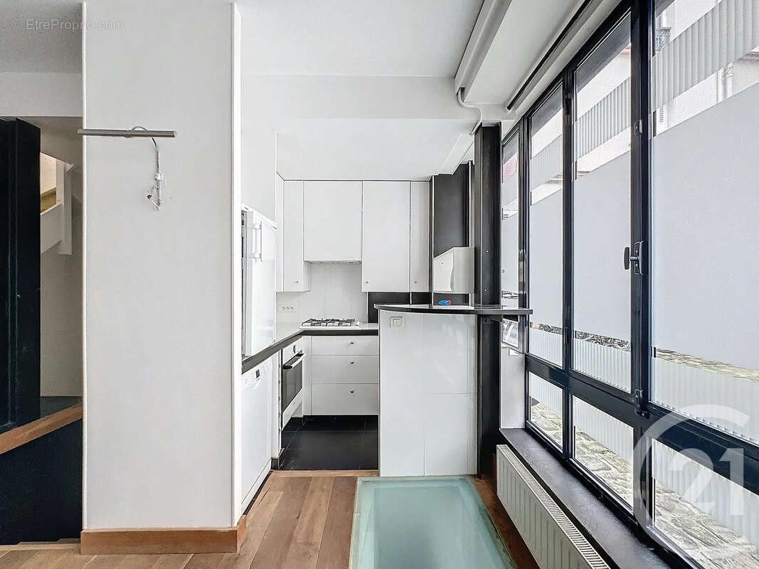 Appartement à PARIS-20E