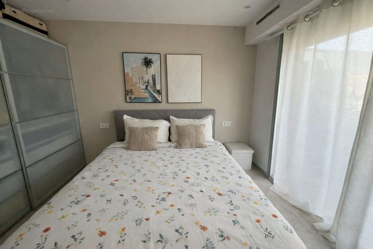 Appartement 35 m² à Cavalaire-Sur-Mer  - photo 2
