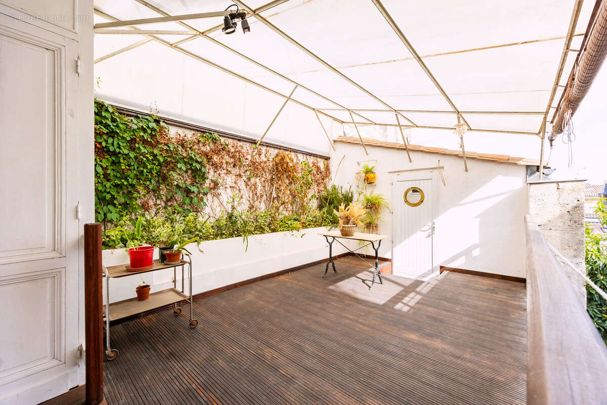 Appartement à BORDEAUX