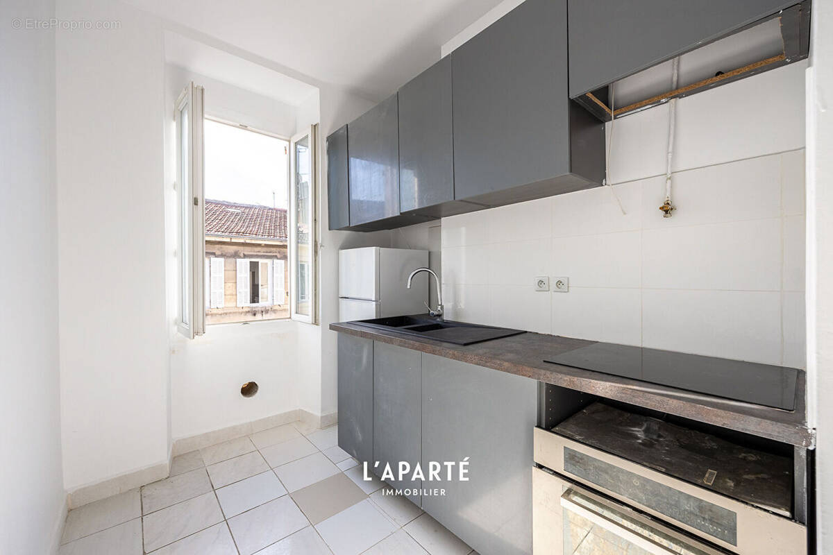 Appartement à MARSEILLE-3E
