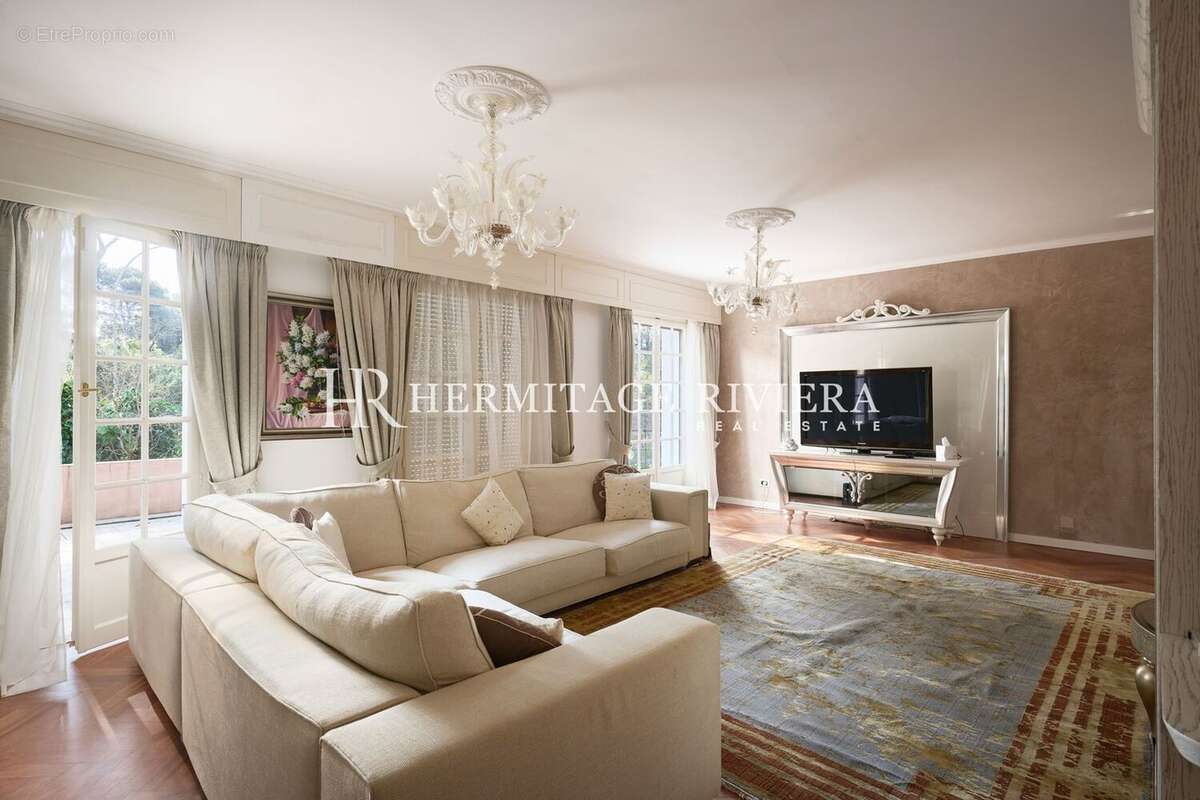 living room of villa for sale in Cap-Martin