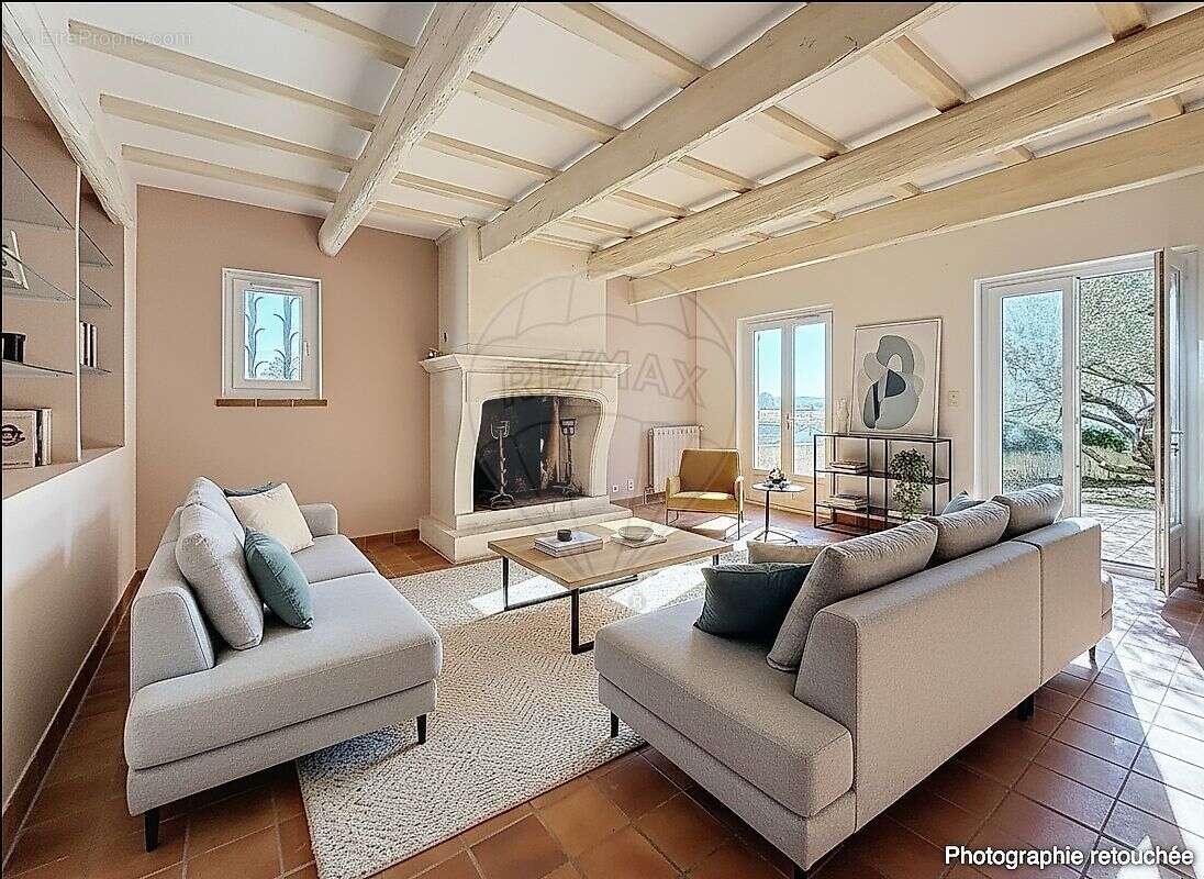 Maison à LA CALMETTE