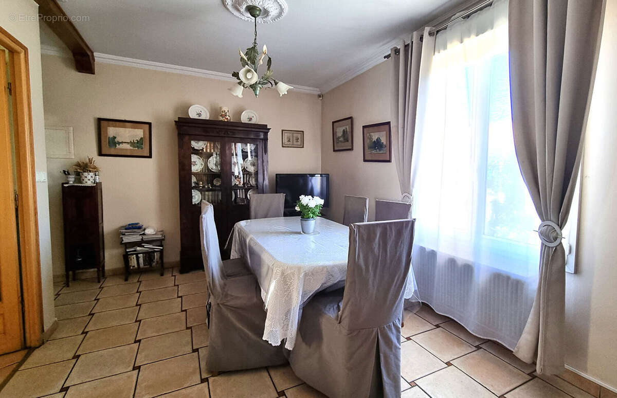 Maison à HOUILLES