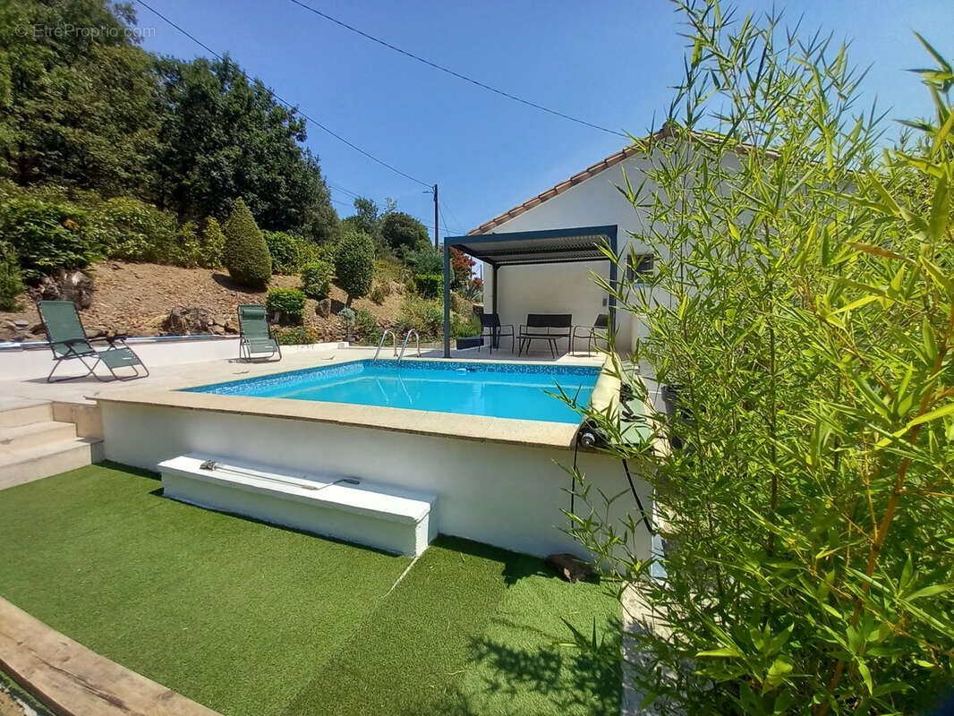 Maison de Standing en parfait état avec piscine. - photo 18