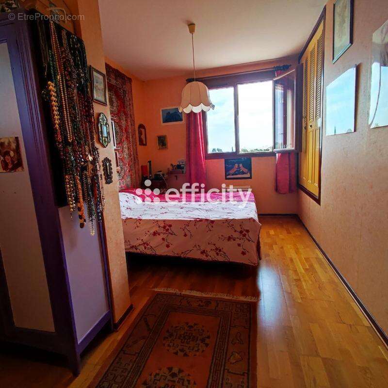 Maison à VILLENEUVE-LES-AVIGNON