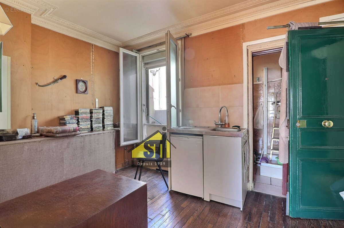 Appartement à PARIS-14E