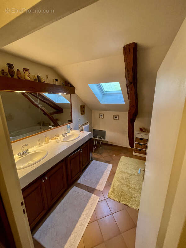 Maison à SAUVETERRE-LA-LEMANCE