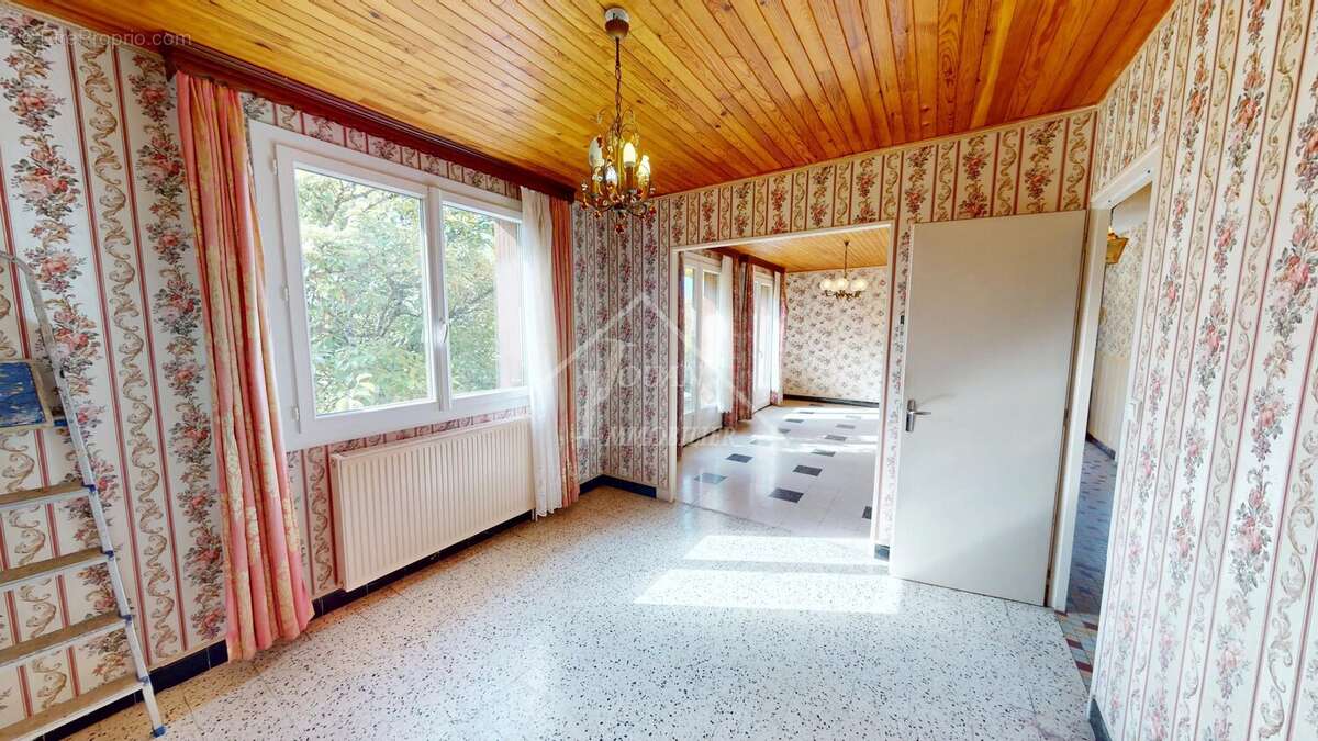 Maison lumineuse de 82 m² à Diou avec jardin - photo 6