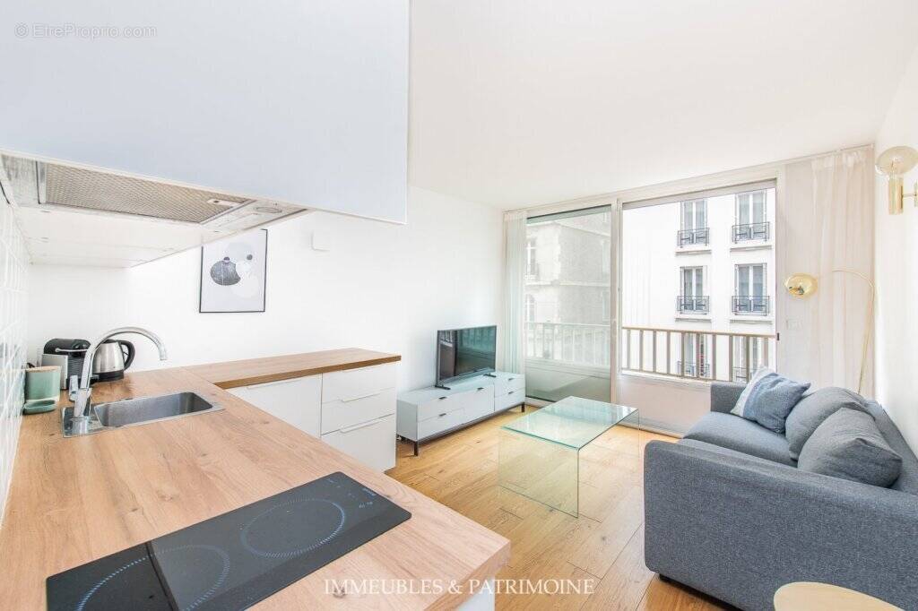 Appartement à PARIS-17E