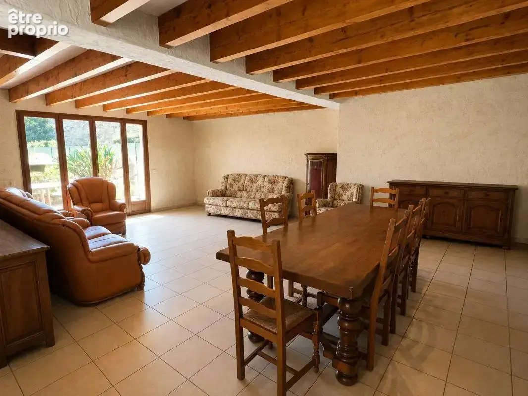 Maison à vendre T5 d’environ 150 m² avec jardin sur Toulon Ouest quartier des Routes/Valbertrand - photo 2