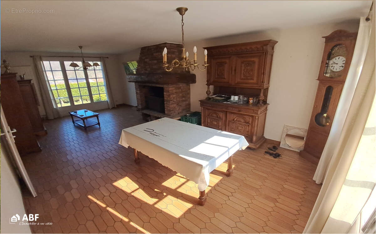 Maison à MANEHOUVILLE