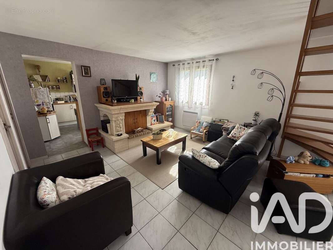 Photo 6 - Maison à REMY