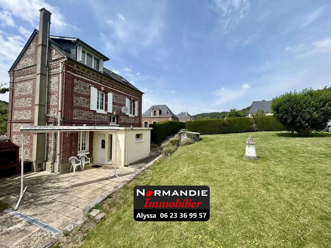 Maison à LILLEBONNE