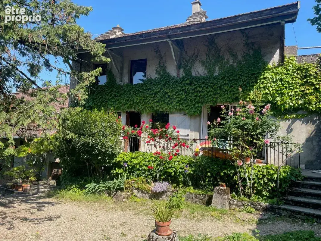 Maison à MARCHAMP