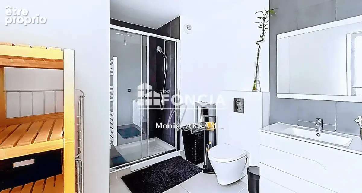 Quartier de l’horloge – grand 4 pièces – 3 chambres – vue ciel - près de 40 m² de pièce de vie – 95 m² d’extérieurs – 5ᵉ étage – - photo 15